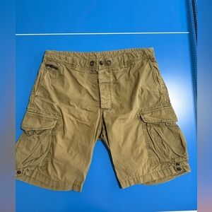 Diesel Men’s Cargo Short. Excellent Condition. Size 36